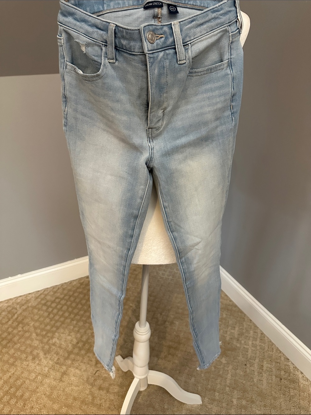 Light Wash Women’s Jeans - Super High Rise Jegging